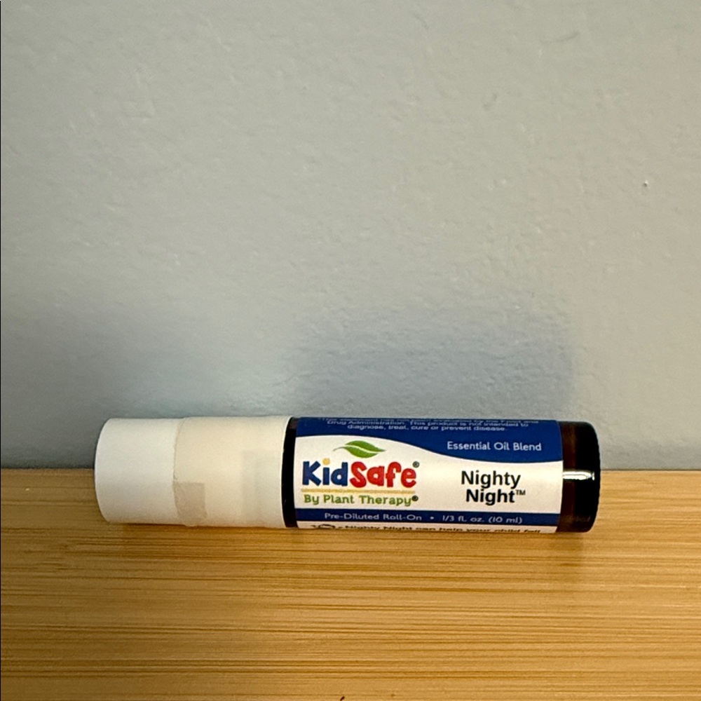 Plant Therapy KidSafe Nighty Night Essential Oil Roll-On Sealed New